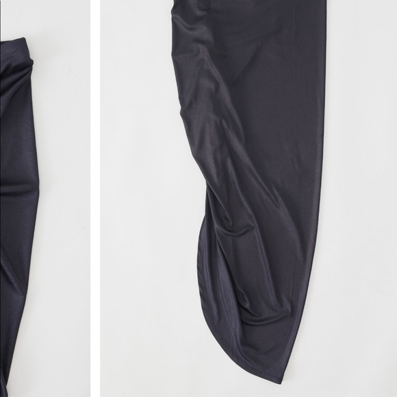 UO urban outfitters black ruched midi skirt - Picture 3 of 11